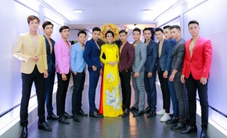 Á hậu Dương Yến Phi được NTK Nguyễn Tuấn chọn mặt gởi vàng