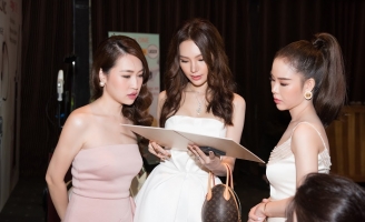 Á Khôi Lê Phương Thảo diện đầm trắng nổi bật tại sự kiện