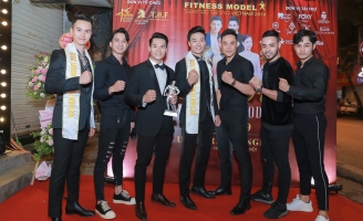 Á quân Fitness Model 2019 Quốc Nam gặp gỡ bạn bè tại Hà Nội