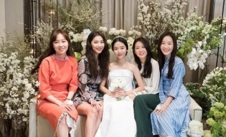 Bạn thân hé lộ về lời khuyên dành cho Son Ye Jin sau khi mang thai