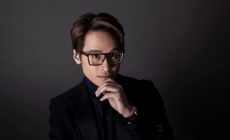 Bật mí cách làm đẹp của Hà Anh Tuấn, Diva Hồng Nhung, HHHV thế giới 2017