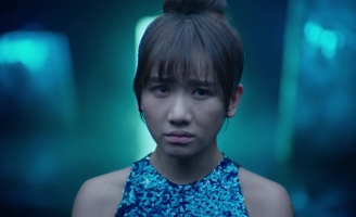 Bất ngờ với hình ảnh Hari Won kém sắc, vòng 2 to bất thường