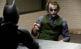 Batman và Joker mối liên hệ không tưởng trong các phiên bản điện ảnh