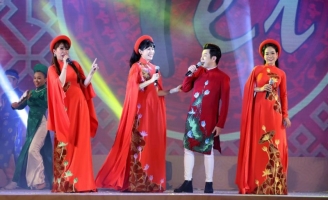 Ca sĩ Quốc Đại cùng dàn nghệ sỹ danh tiếng thăng hoa trong liveshow miễn phí Tình Xuân