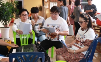 Dàn nghệ sĩ tất bật tập tuồng, hứa hẹn cháy hết mình đêm công diễn “Dương Quý Phi”