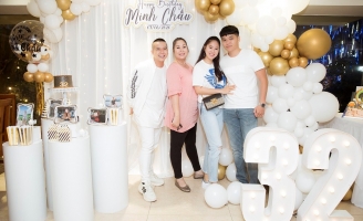 Dàn sao đến mừng sinh nhật của nhà thiết kế Minh Châu