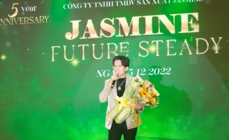 Đan Trường bỏ 2 show bay về đi sự kiện của một nhân vật đặc biệt