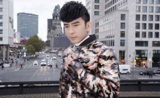 Đan Trường đầu tư cảnh quay ở Pháp, Đức cho sản phẩm cover