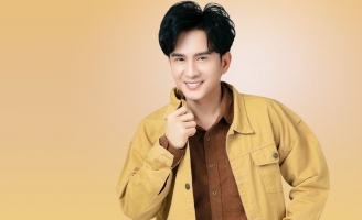 Đan Trường hát tiếng Việt - tiếng Anh để cổ động Sea Games 31