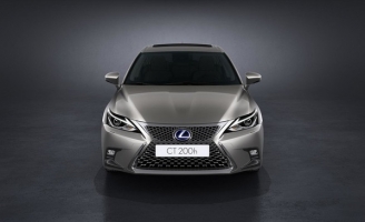 Diện kiến xe sang Lexus CT 2018 trước ngày ra mắt chính thức