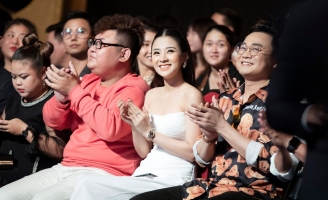Đỉnh cao nhan sắc của Thiên Hương, diện đồ sương sương mà cũng đẹp đến nao lòng 