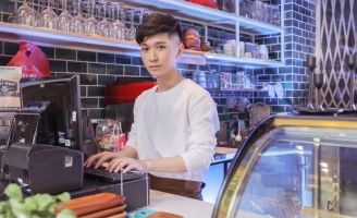 Đỗ Hoàng Dương đã chính thức tung MV “Yêu Nhầm Bạn Thân”