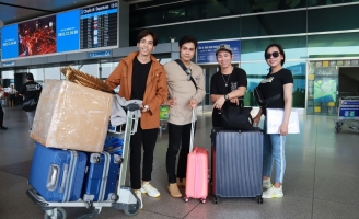 Đoàn lô tô 'Sài Gòn Tân Thời' chính thức đi Úc lưu diễn