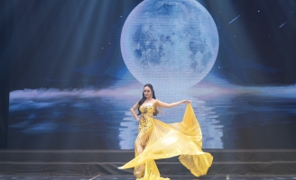 Dương Yến Châu: Từ nghệ sĩ biểu diễn đến hành trình làm đạo diễn sân khấu