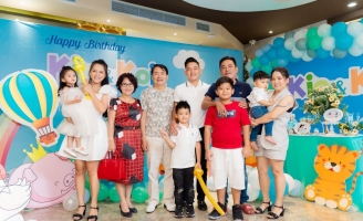 Hải Băng – Thành Đạt tổ chức tiệc linh đình cho hai cậu quý tử