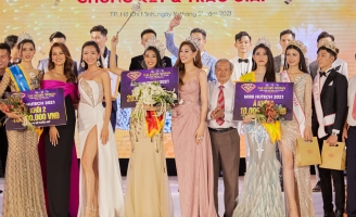 Hoa hậu Khánh Vân chấm thi Miss Hutech 2021