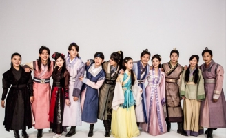 Idol lấn sân diễn xuất: Tự tin hay tự làm khó?