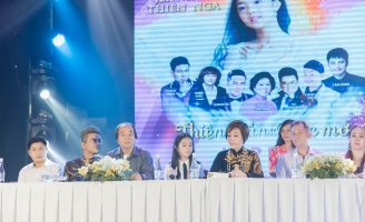 Jennifer Thiên Nga (The Voice Kids) làm liveshow đầu tiên
