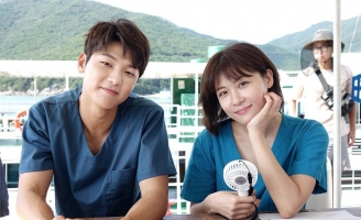 Kang Min Hyuk tiếp tục ‘đốn tim’ người hâm mộ với ‘Con tàu y đức’