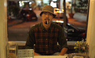 Không còn phiêu lãng, rapper Đen bất chợt kể chuyện tình buồn cùng JustaTee