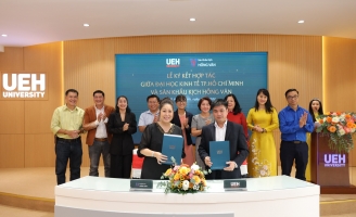 Kịch học đường UEH Theatre, sự hợp tác giữa trường Đại học và Sân khấu kịch