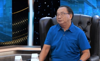 Kính Đa Chiều: Ông Huỳnh Anh Tuấn: “Để nghệ sĩ quản lý sân khấu là sự sai lầm”
