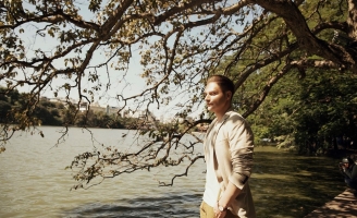 Kyo York lần đầu “tỏ tình” với mùa thu Hà Nội trong MV song ngữ