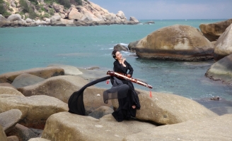 Lady Phương Thùy tung audio ‘Ngọc Ngà Phương Đông’ đánh dấu sự trở lại