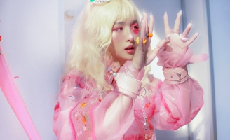 Lena (Simple Love) tung MV ăn mừng kênh YouTube gần đạt nửa triệu người theo dõi