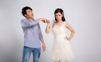 Liên Bỉnh Phát và Hoàng Yến Chibi dự định 'phá đảo' phòng vé với 'Ngôi Nhà Bươm Bướm'