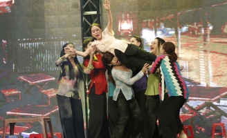 Lô tô show: Đoàn Dòng thời gian bước vào chung kết tranh hạng với đoàn Sài Gòn Tân Thời