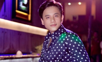 Mai Tài Phến diện áo sơ mi chuẩn soái ca đi dự sự kiện