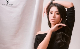 Miss Hutech Hiếu Ngân khoe trọn vẻ lộng lẫy cùng Màn Nghệ thuật