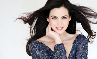 Miss Universe 2005 Natalie Glebova làm giám khảo Hoa hậu Hoàn vũ Việt Nam 2022