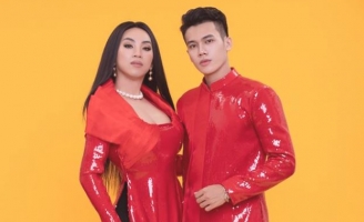 Ngất ngây với vẻ đẹp của Lộ Lộ khi diện áo dài cách tân bên cạnh hotboy họa sĩ Cao Danh Lợi