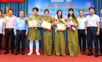 Nghệ sỹ Việt rạng rỡ trong lễ phát động cuộc thi viết “Nói không với rác thải nhựa”