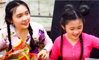 “Ngọc nữ dân ca” 10 tuổi Dương Nghi Đình thể hiện lại hit lớn của Cẩm Ly