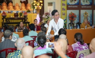 Ngọc Sơn âm thầm hoạt động từ thiện không mệt mỏi