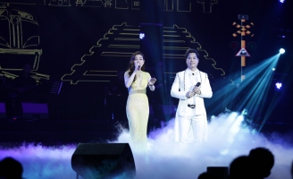 Ngọc Sơn gởi lời tri ân khán giả trong liveshow “Tình phụ tử”