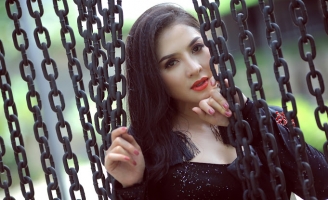 Mỹ nhân ảnh nude Thái Nhã Vân thay đổi vì tình yêu