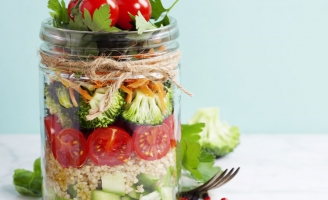 Người Việt đi chợ rau sạch thời online