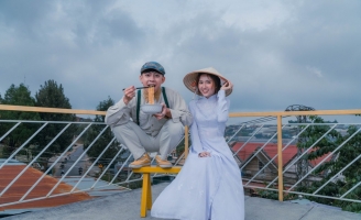 Nhóm nhạc của Thái Vũ FapTV ra mắt MV tên lạ: “Quằng” lắm em ơi
