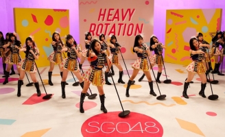 Nhóm nhạc SGO48 chính thức ra mắt MV Heavy Rotation 