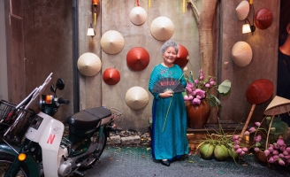 NSƯT Lê Thiện chia sẻ về vai Bà Nội trong phim Netflix 