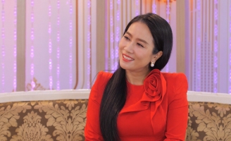 NSƯT Vân Khánh tiết lộ từng bị một nữ ca sĩ nổi tiếng giành giờ diễn