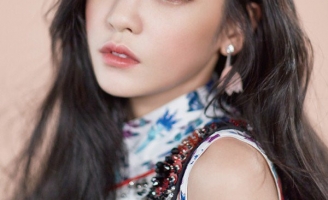 Nữ ca sĩ thần tượng Kpop bị nghi hút cần sa