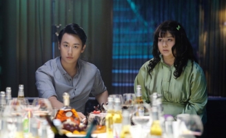 Sắc đẹp ngàn cân - Khi chuyện 'đập mặt xây lại' lên phim