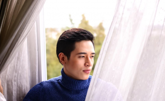 Thanh Hưng ra mắt MV 'Thay tôi yêu cô ấy'