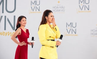 Thí sinh Hoa hậu Hoàn vũ Việt Nam 2022 khu vực phía Bắc khoe sắc trước vòng thi Interview