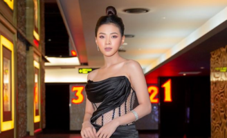 Thiên Hương kín đáo nhưng vẫn sexy tại sự kiện